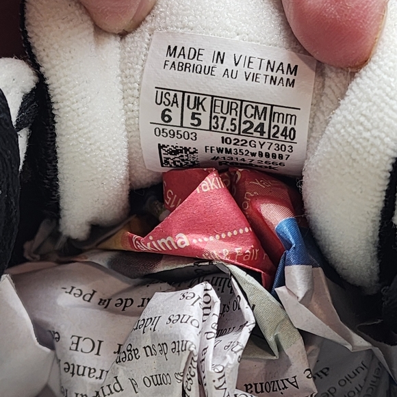 Reebok Men's Black and Pink Sneakers - Picture 6 of 6